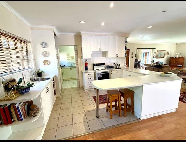 3 BEDROOM TOWNHOUSE FOR SALE IN WEMBLEY